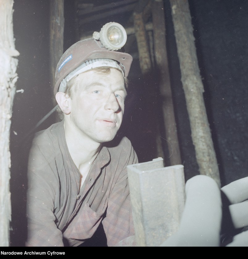 image.from.unit.number "Kopalnia Węgla Kamiennego "Jowisz" w Wojkowicach"