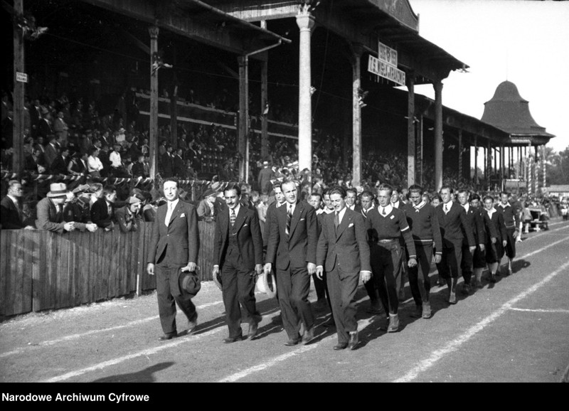 image.from.unit.number "Jubileusz 25 lecia Towarzystwa Sportowego Wisła Kraków"