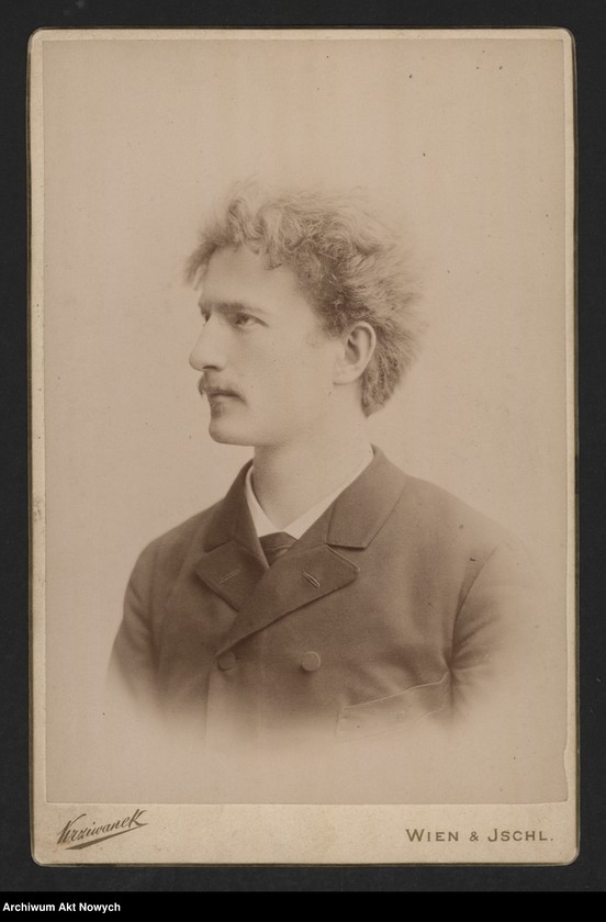 image.from.unit.number "I. J. Paderewski w latach 1878-1896. Fotografie. t.I; 17 fotografii (2 dublety)"