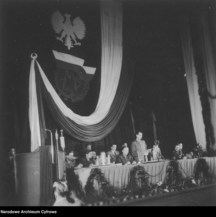 image.from.unit.number "Kongres Jedności Młodzieży Polski Ludowej we Wrocławiu"