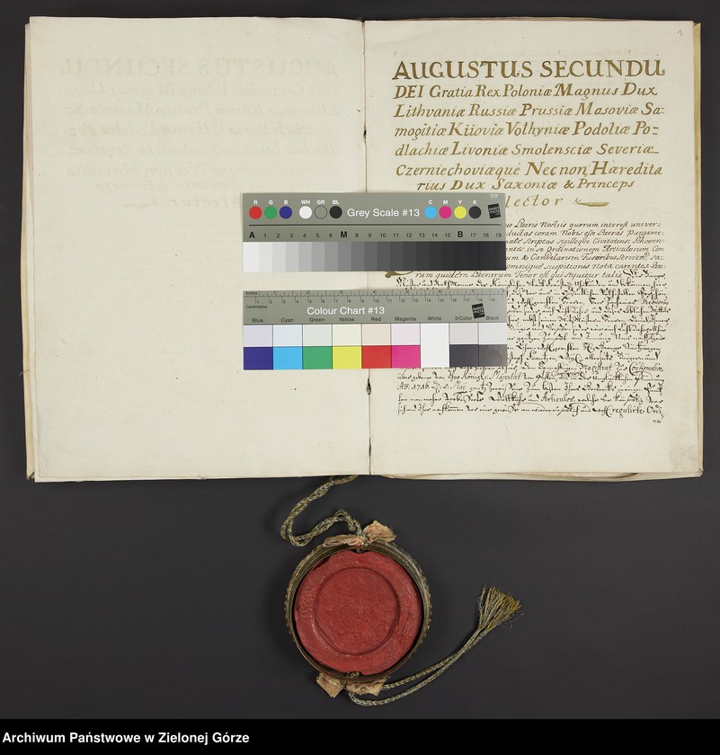 image.from.unit.number "[August II [Saski], król polski [...] elektor saski [...] potwierdza cechowi mydlarzy i świecarzy we Wschowie i transumuje postanowienia statutowe"