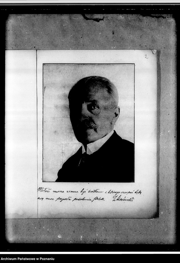 Obraz 7 z jednostki "Księga Pamiątkowa harcerskiej drużyny Wilków Morskich w Poznaniu wydana z okazji 15- lecia istnienia drużyny"