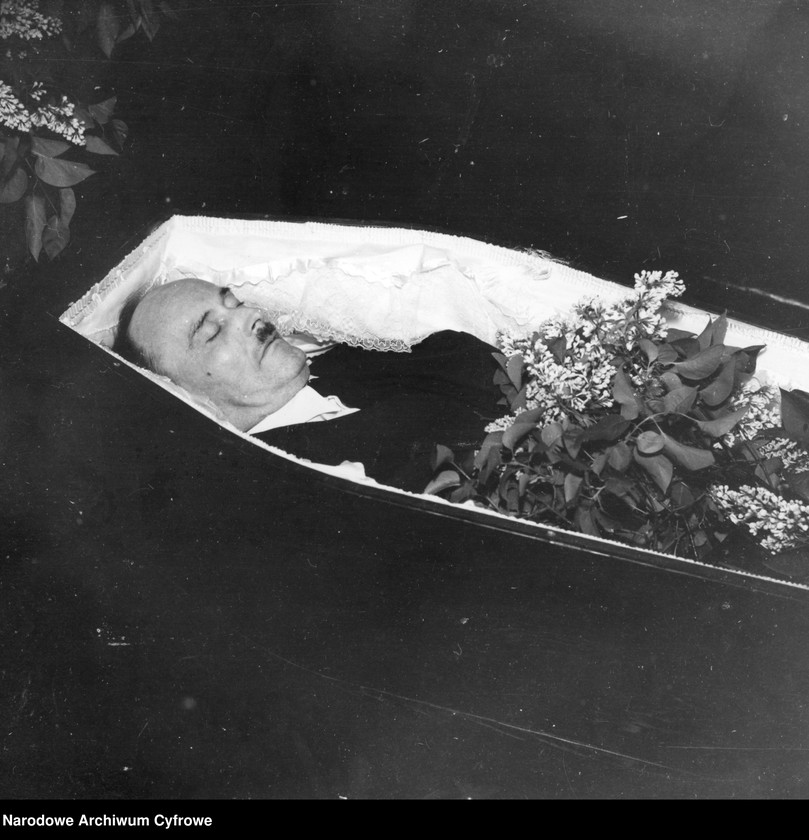 image.from.unit.number "Pogrzeb Mieczysława Mastka - posła Rady Narodowej"