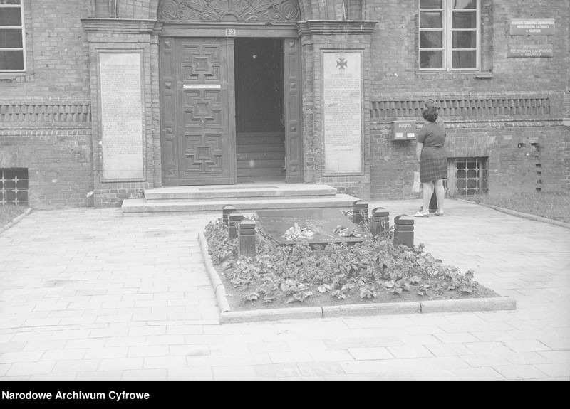 image.from.unit.number "Muzeum Poczty Polskiej w Gdańsku"