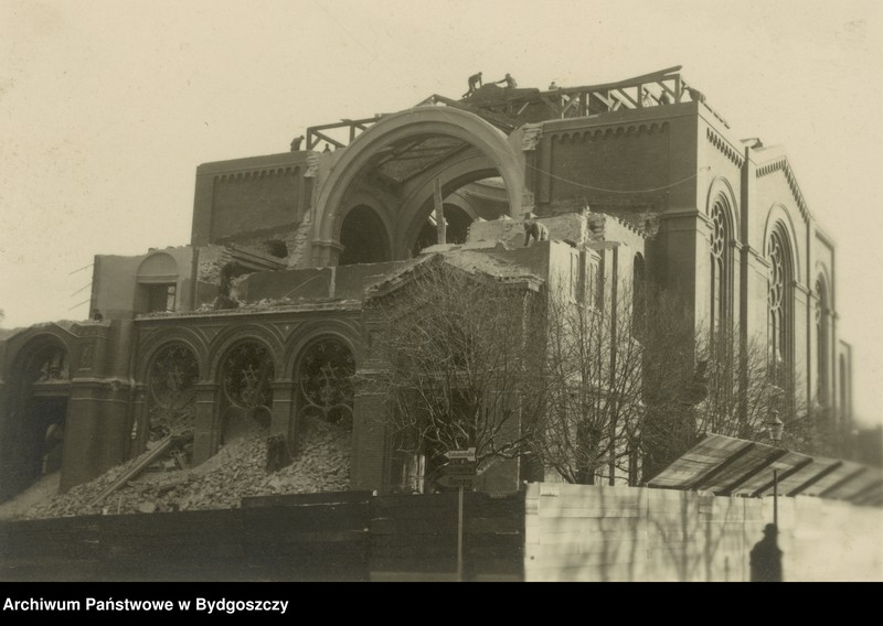 Obraz z jednostki "Rozbiórka synagogi w Bydgoszczy"