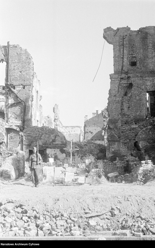 image.from.unit.number "Miejsca egzekucji i mogiły poległych w Warszawie"