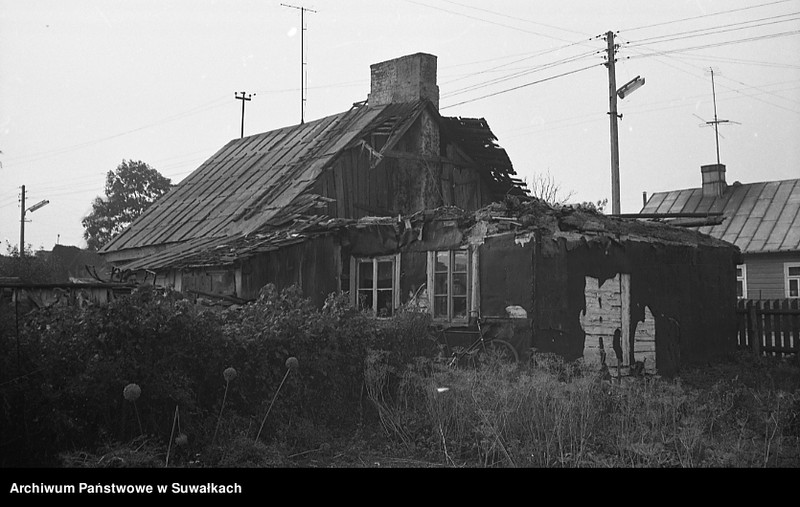 image.from.unit.number "Stare budownictwo w Suwałkach."