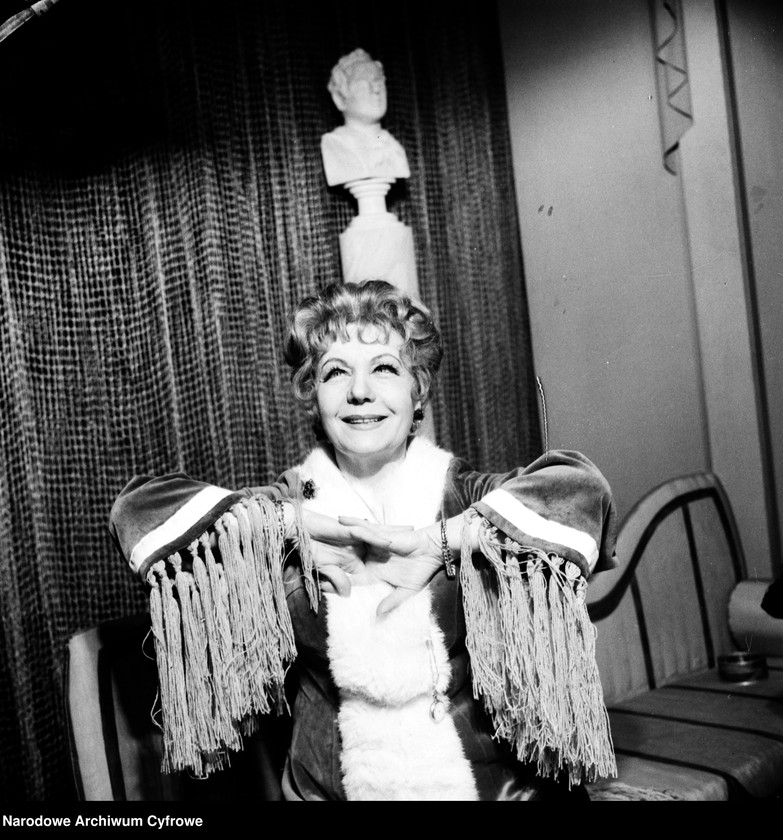 Obraz 4 z jednostki "Warszawa. Teatr Ludowy - sztuka "Żołnierz i bohater""