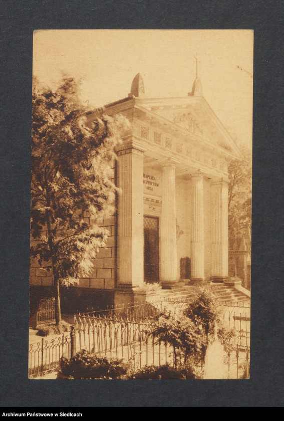 image.from.unit.number "Kaplica im. Halpertów na cmentarzu ewangelickim w Warszawie"