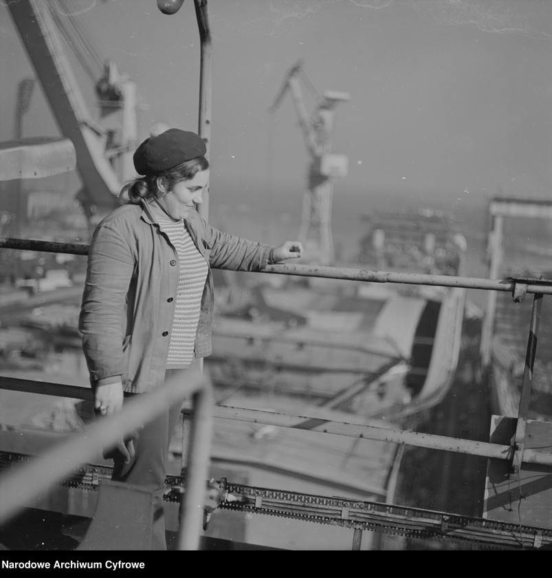 image.from.unit.number "Stocznia Szczecińska im. Adolfa Warskiego"