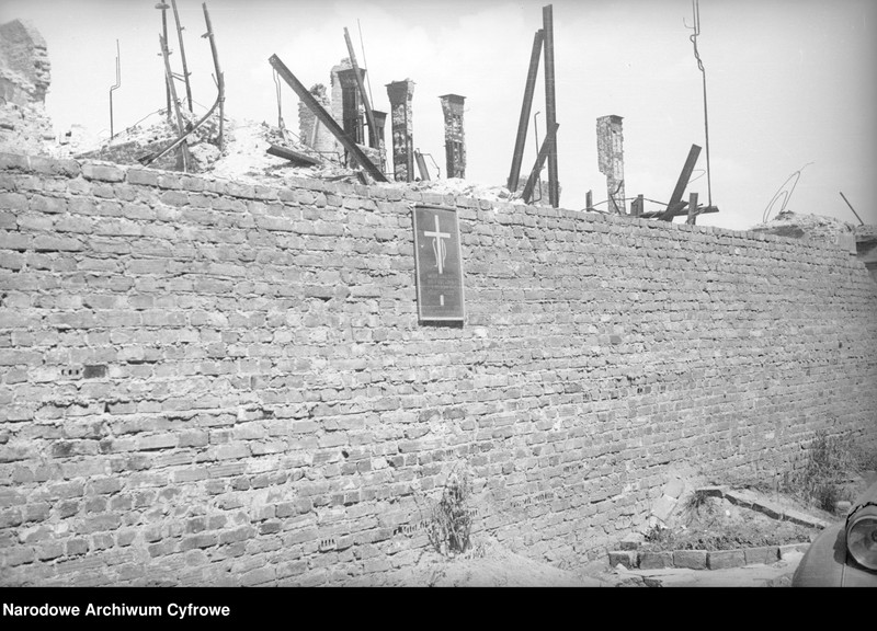 image.from.unit.number "Miejsca egzekucji i mogiły poległych w Warszawie"