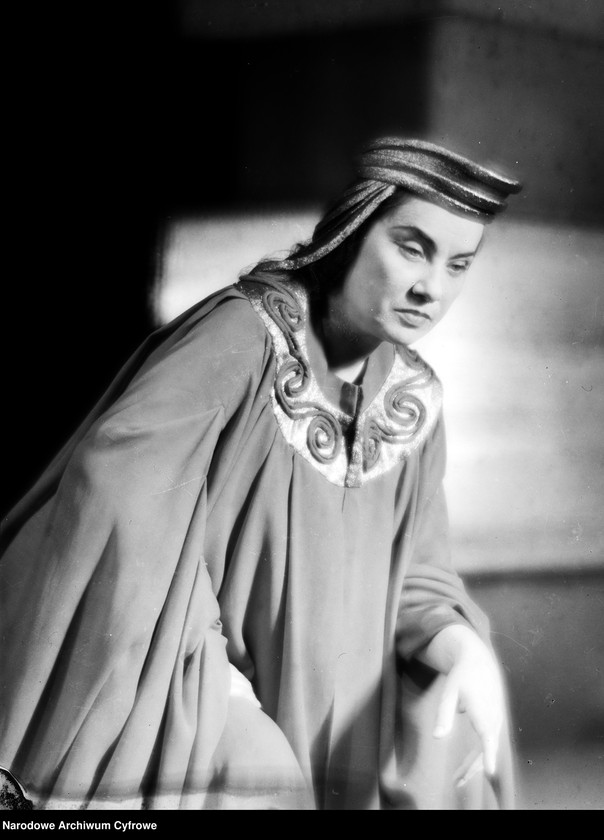 image.from.unit.number "Warszawa. Teatr Narodowy - sztuka "Fedra""