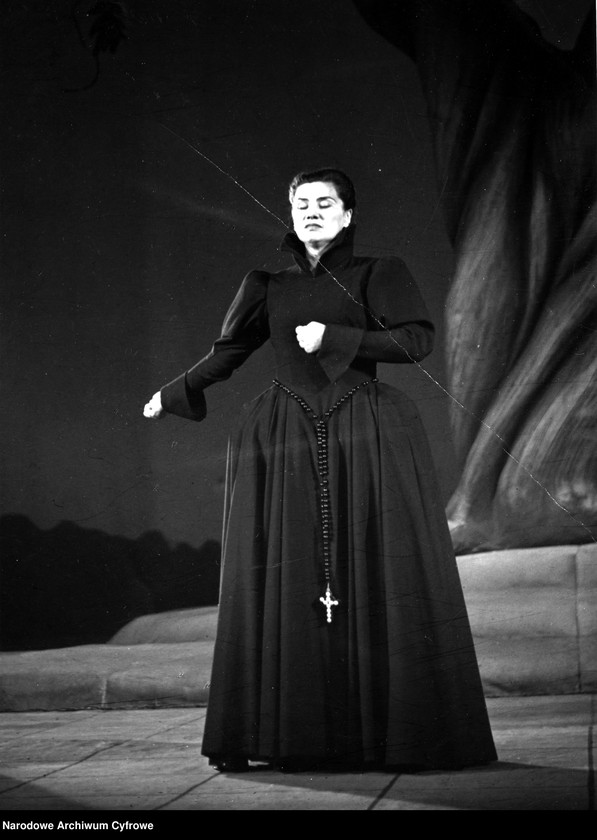 image.from.unit.number "Warszawa. Teatr Narodowy - sztuka "Maria Stuart""