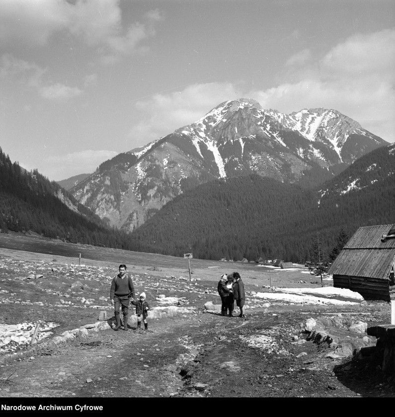 image.from.unit.number "Tatry"