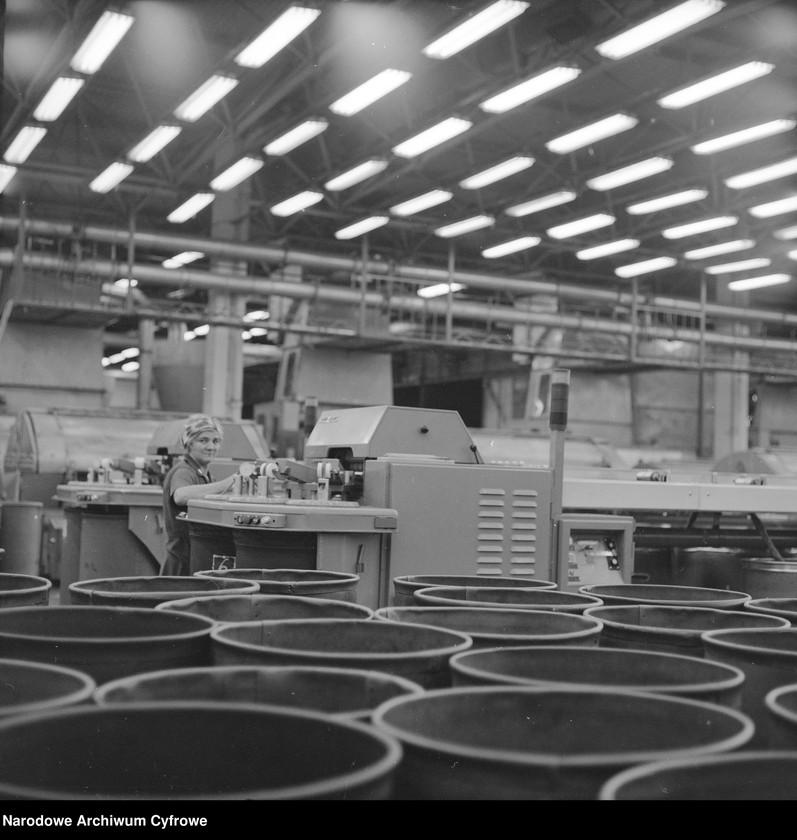 image.from.unit.number "Fabryka Dywanów "Dywilan" w Łodzi"