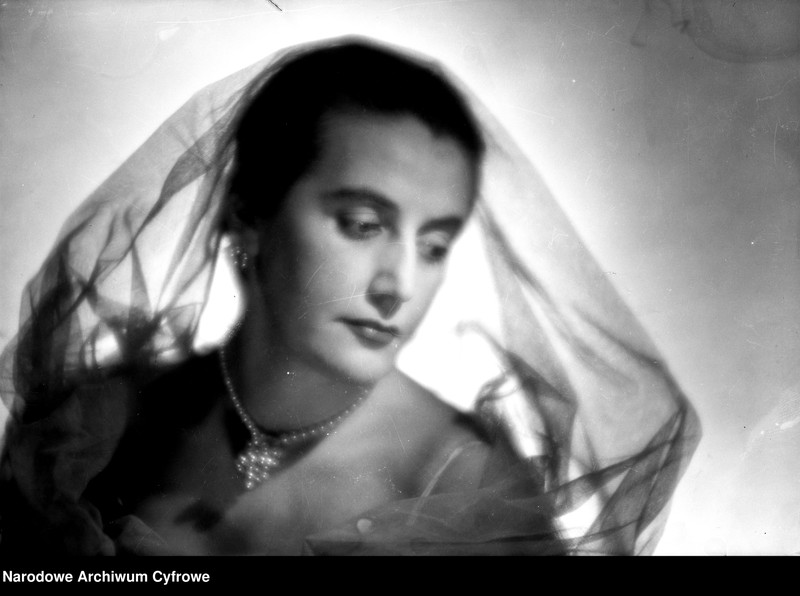 image.from.unit.number "Alina Bolechowska"