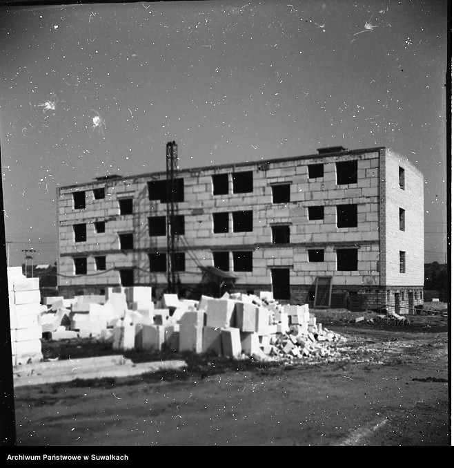 image.from.unit.number "Plac budowy budynku przy Szkole Ogrodniczej w Suwałkach"