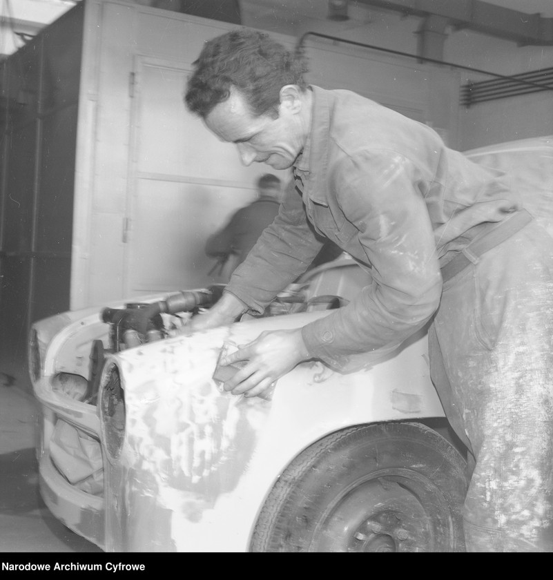 Obraz 7 z jednostki "Stacje obsługi Stołecznego Przedsiębiorstwa Usług Motoryzacyjnych w Warszawie"