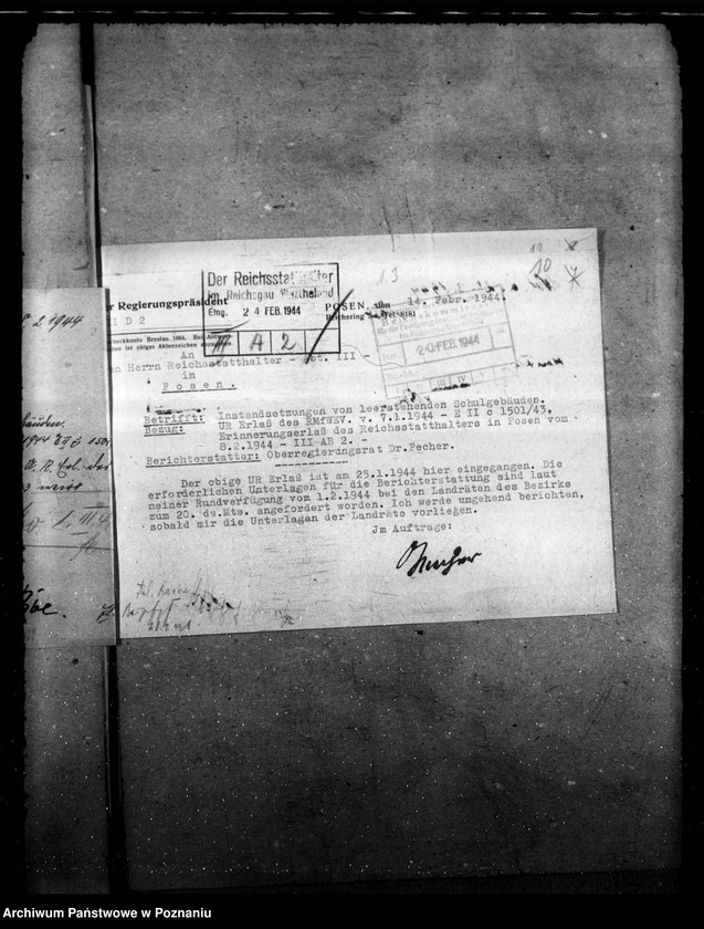 Obraz 14 z jednostki "Leel stehende Schulgebäude. Einsatz von Baracken"