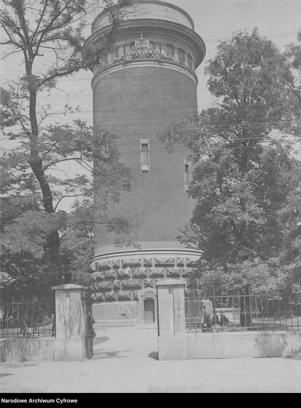 image.from.unit.number "Piotrków Trybunalski. Wieża ciśnień"