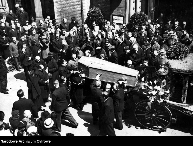 image.from.unit.number "Pogrzeb żony prezydenta m.st. Warszawy Stefana Starzyńskiego Pauliny Starzyńskiej w Warszawie"