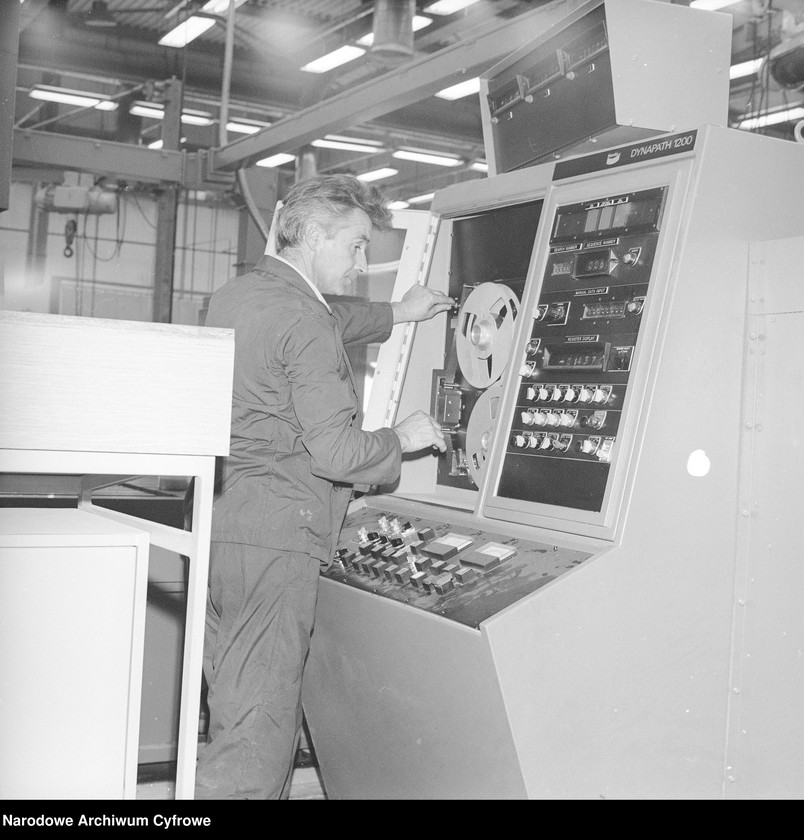 image.from.unit.number "Zakłady Kineskopowe "Unitra-Polkolor" w Piasecznie"