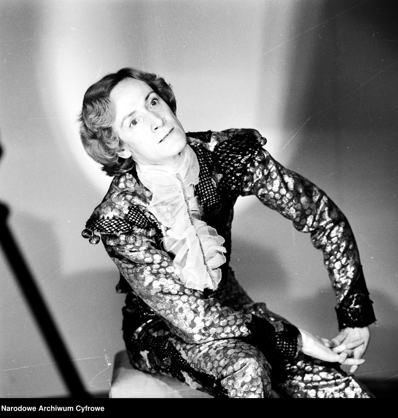 image.from.unit.number "Stanisław Szymański, tancerz"