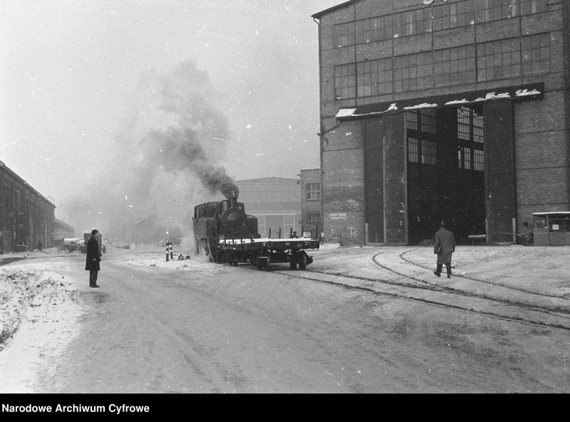 image.from.unit.number "Stocznia Gdańska im. Lenina podczas zimy"