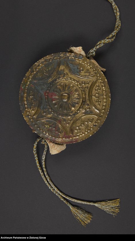image.from.unit.number "[August II [Saski], król polski [...] elektor saski [...] potwierdza cechowi mydlarzy i świecarzy we Wschowie i transumuje postanowienia statutowe"