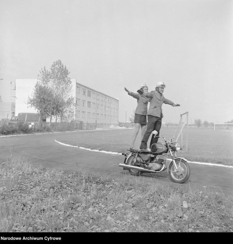 image.from.unit.number "Szkoła Ruchu Drogowego im. Franciszka Zubrzyckiego w Piasecznie"