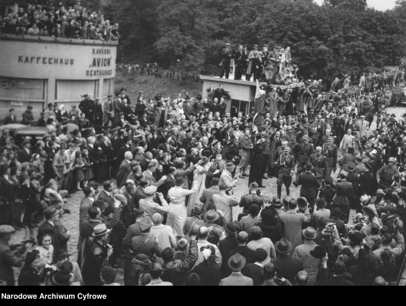 image.from.unit.number "Zajęcie Zaolzia - wkroczenie wojsk polskich do Czeskiego Cieszyna"