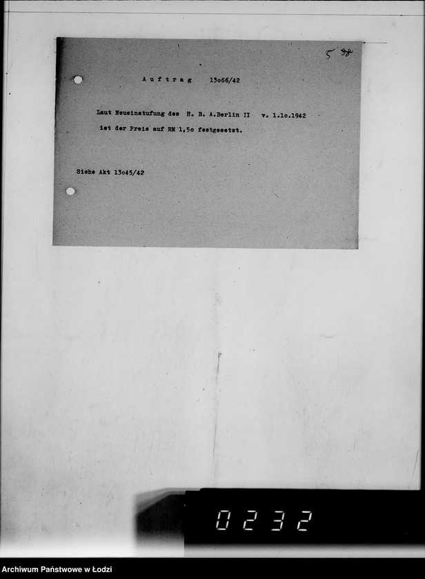 Obraz 9 z jednostki "456 Kriegsauftrag SS 13066/42 5712 Pelzmützen, 129 Pelzhauben HBA Berlin II"