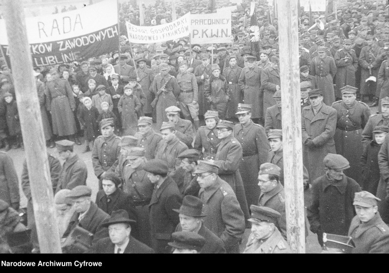 image.from.unit.number "Manifestacja z udziałem żołnierzy w Lublinie"