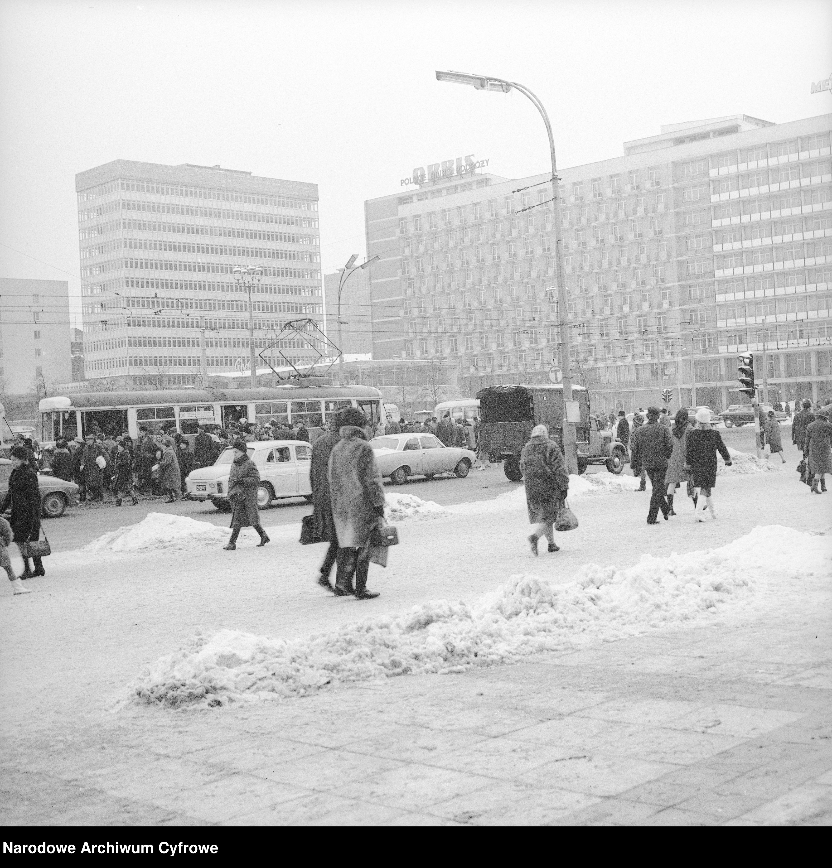 Skan z jednostki: Zima w Śródmieściu w Warszawie
