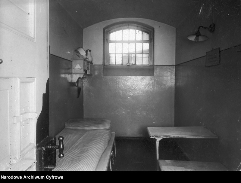 image.from.unit.number "Więzienie Moabit w Berlinie, w którym więziono polskich patriotów"