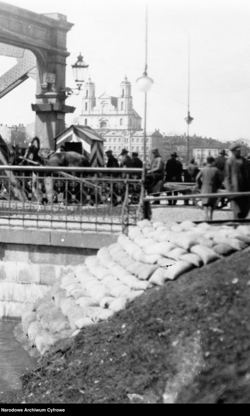 image.from.unit.number "Powódź w Wilnie"