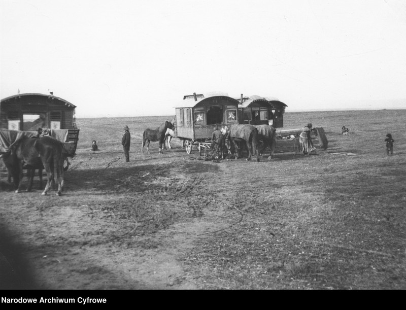 Obraz 3 z jednostki "Cygański tabor"