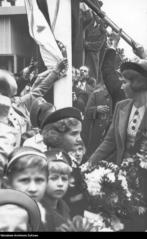 image.from.unit.number "Zajęcie Zaolzia - wkroczenie wojsk polskich do Czeskiego Cieszyna"