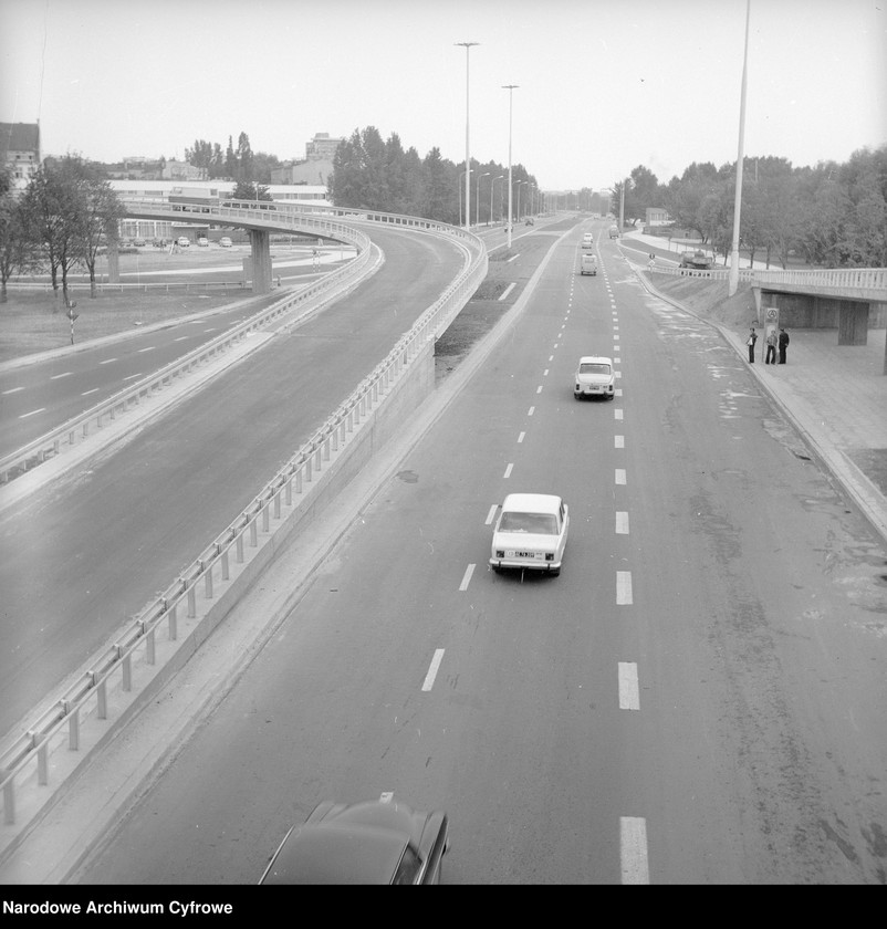 image.from.unit.number "Trasa Łazienkowska w Warszawie"