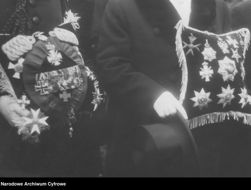 image.from.unit.number "Pogrzeb księcia pszczyńskiego Jana Henryka XV von Hochberg"