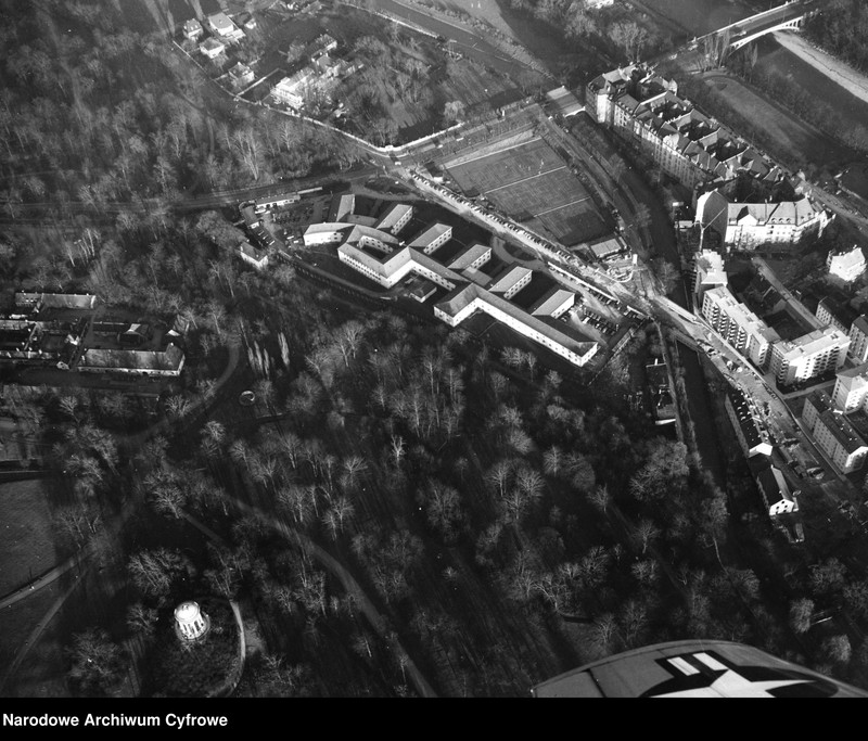 image.from.unit.number "Siedziba RWE w Monachium."