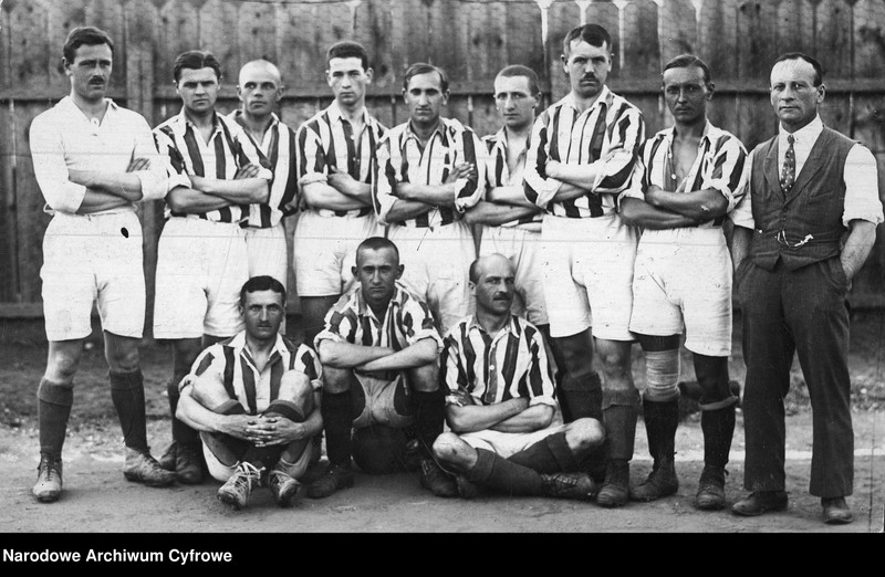 Obraz 1 z jednostki "Drużyna piłkarska klubu sportowego Cracovia"