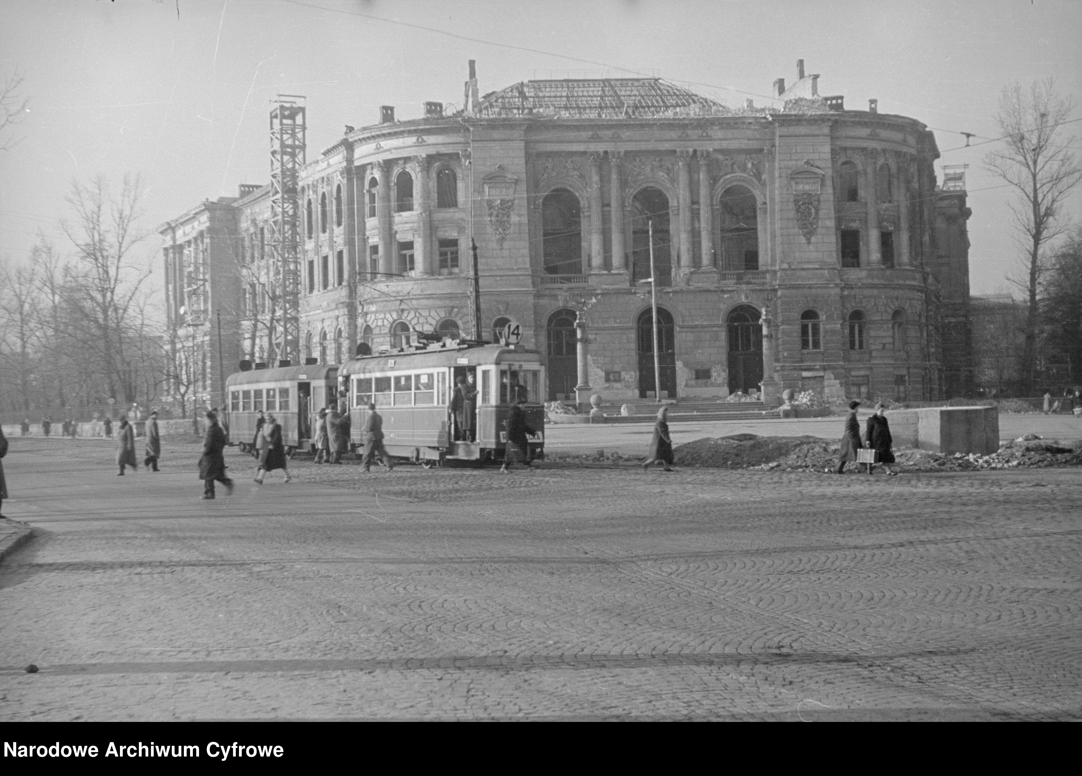 Skan z jednostki: Zniszczony gmach Politechniki Warszawskiej