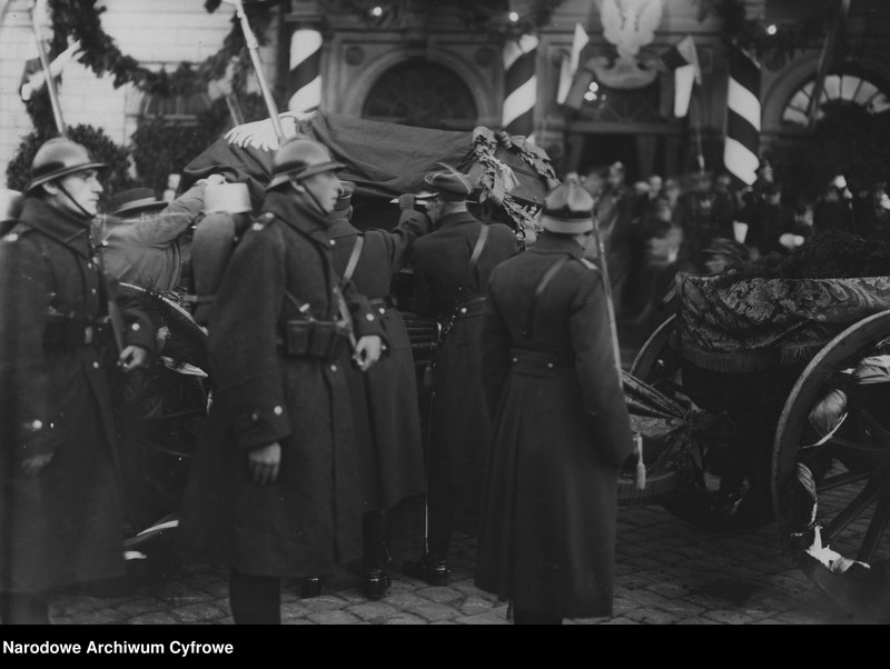 image.from.unit.number "Pogrzeb Nieznanego Żołnierza w Warszawie"