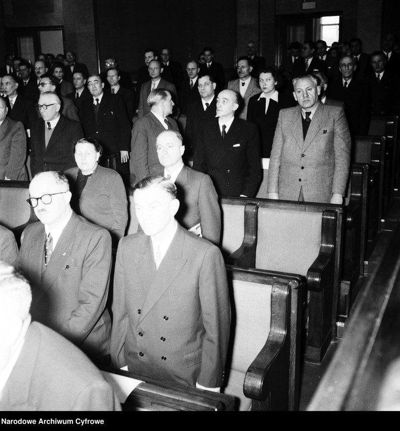 image.from.unit.number "Pierwsza sesja Sejmu II kadencji "