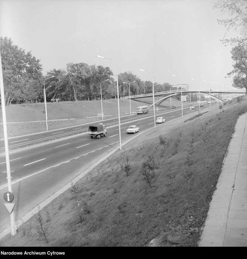 image.from.unit.number "Trasa Łazienkowska w Warszawie"