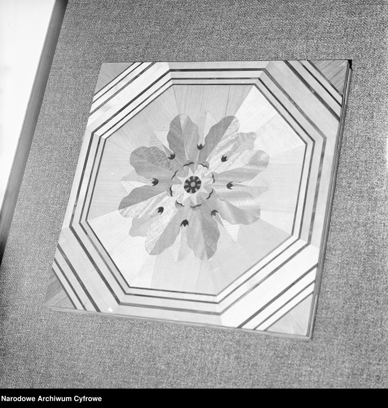 image.from.unit.number "Zakłady Wytwórcze Mebli Artystycznych Henryków"