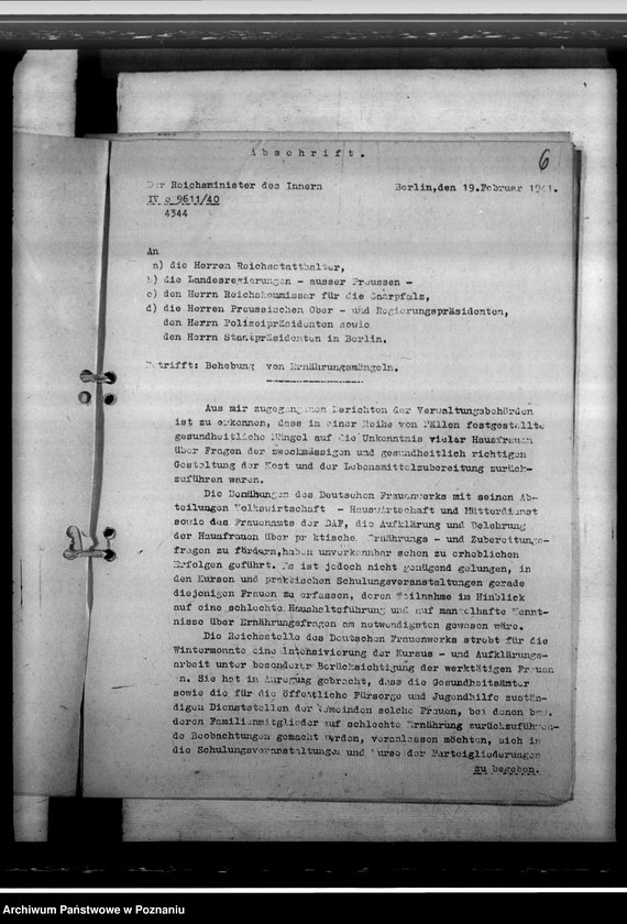 Obraz 10 z jednostki "Tuberkulosenfürsorge. Gesundheitliches Aufklärungsmaterial. Amtsärztliche Begutachtung von Neubauern und Anliegersiedler"