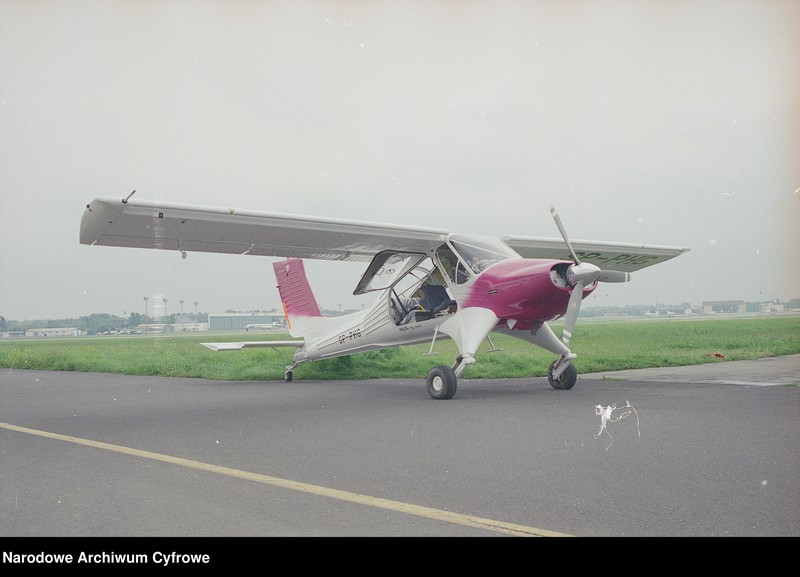 image.from.unit.number "Samolot PZL-104M Wilga 2000 (SP-PHG) - oblot prototypu"