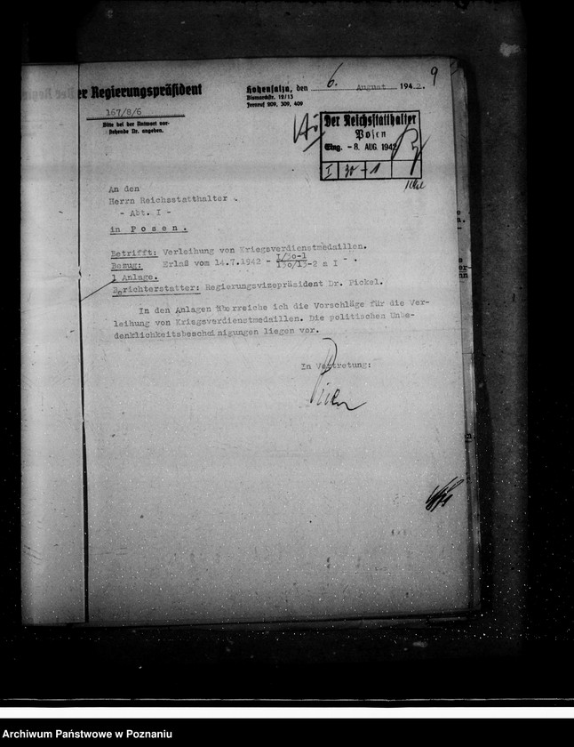 Obraz 13 z jednostki "Kriegsverdienskreuze- öffentlicher Dienst"